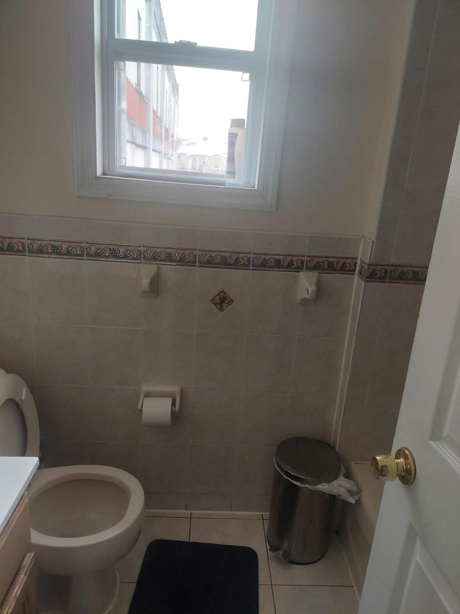 Crystal Room 1 Guest House Near 12Mins To Ewr Airport / Prudential / Njit / Penn Station Newark Extérieur photo