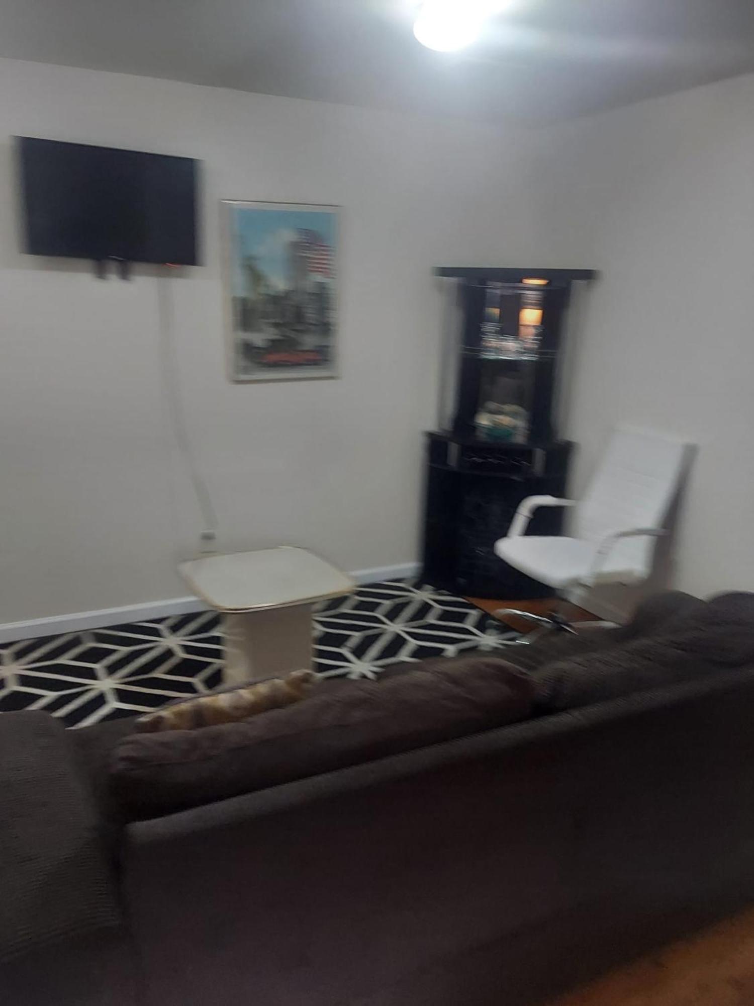 Crystal Room 1 Guest House Near 12Mins To Ewr Airport / Prudential / Njit / Penn Station Newark Extérieur photo